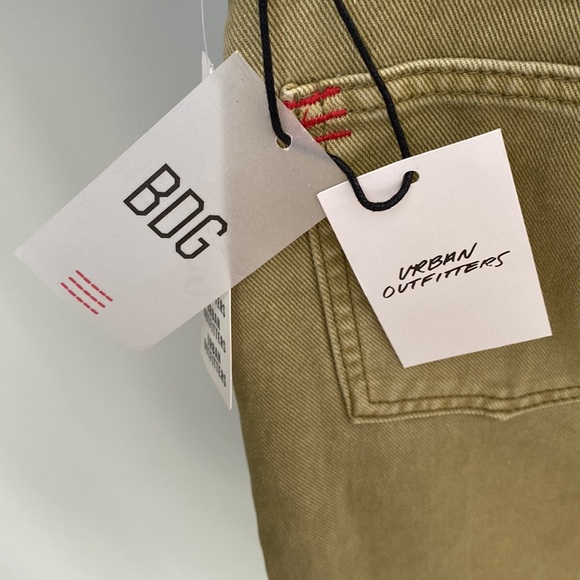 BDG Urban Outfitters Low A-Wide Jeans in Moss - Picture 4 of 10